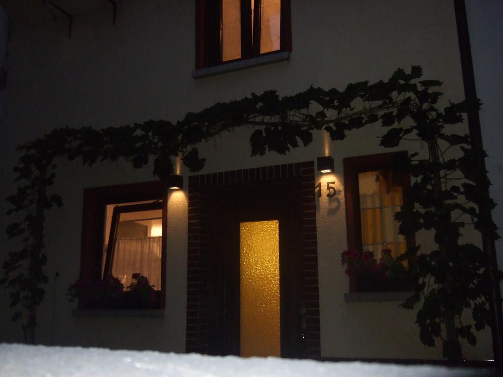 Villa Kleines Winzerhäuschen Bremm Zimmer foto