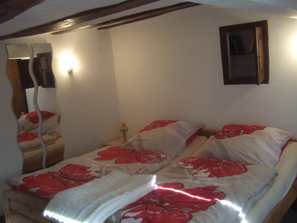 Villa Kleines Winzerhäuschen Bremm Zimmer foto